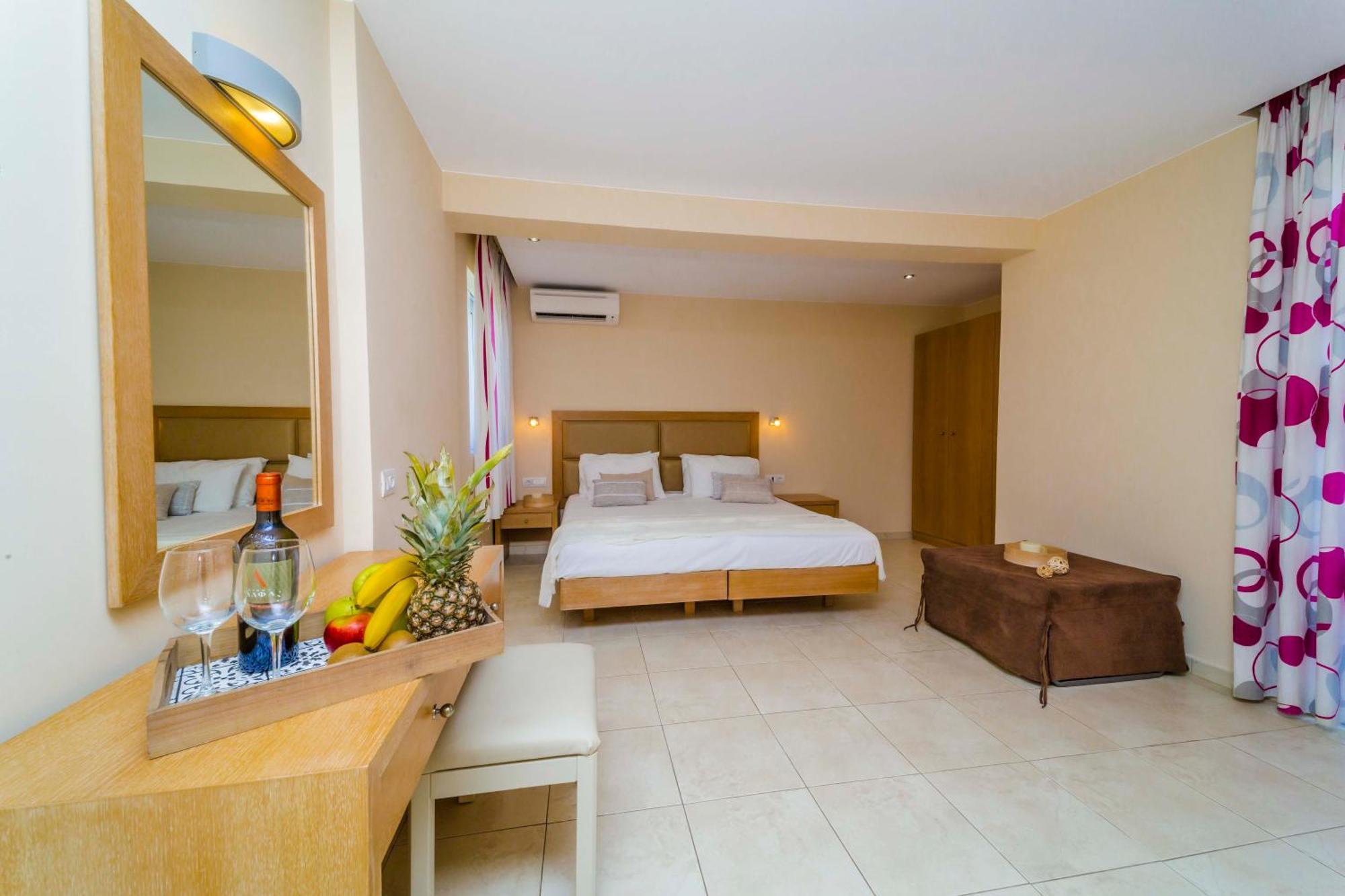 Amaryllis Front Beach Hotel Lárdosz Kültér fotó