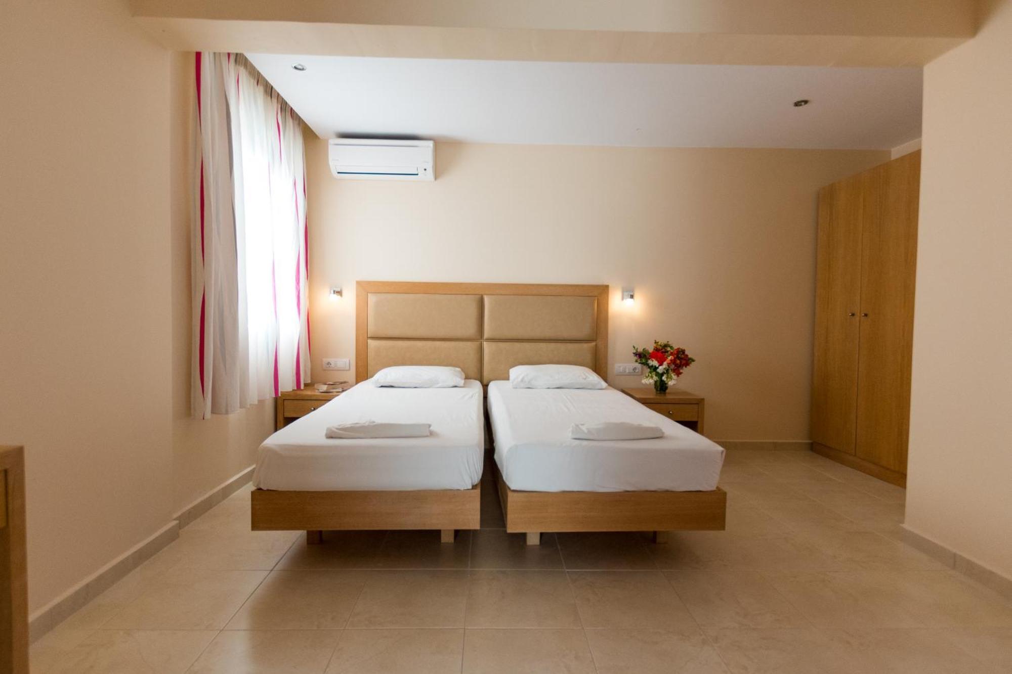 Amaryllis Front Beach Hotel Lárdosz Kültér fotó